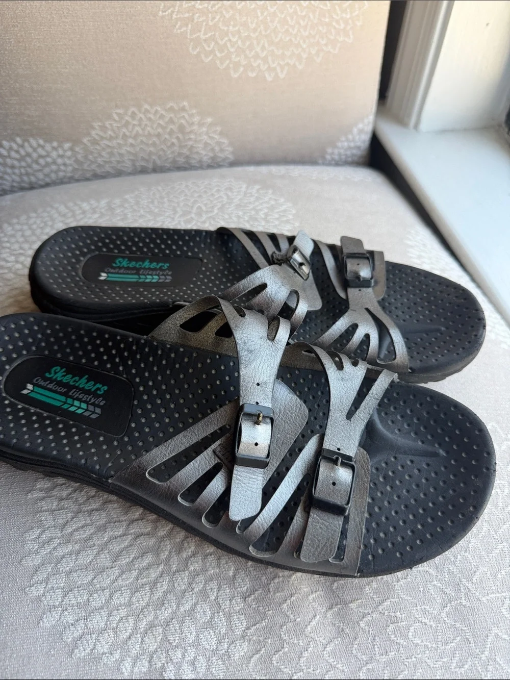 Skechers Metallic Silver Gray Buckle Slide Sandals size 8